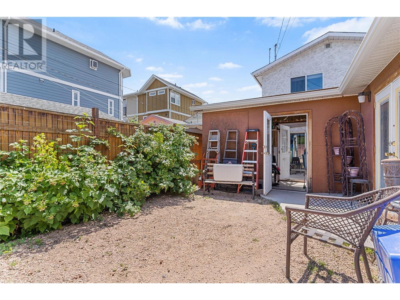 731 REVELSTOKE Avenue, Penticton