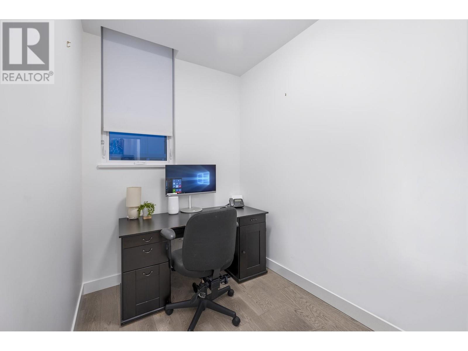 160 2060 CURLING ROAD, North Vancouver