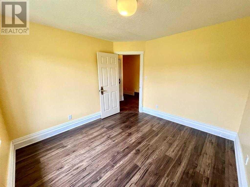 0 694, Plamondon