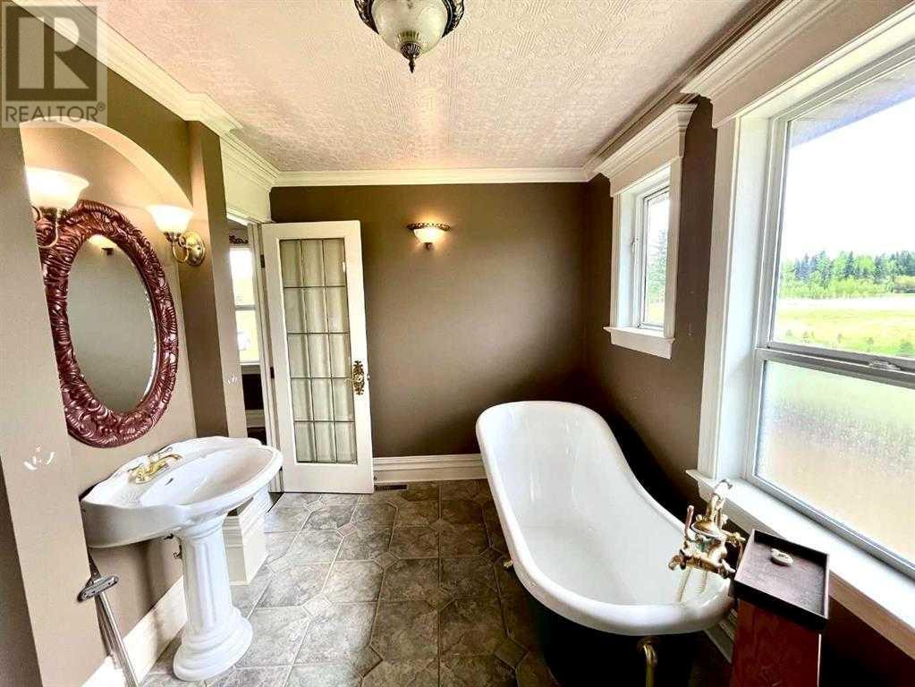 0 694, Plamondon