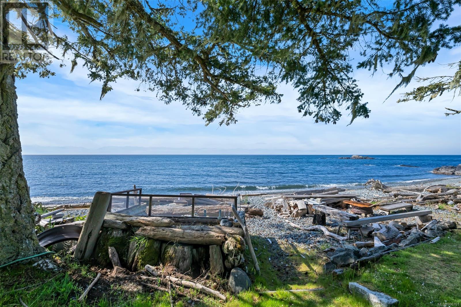 23 7871 West Coast Rd, Sooke