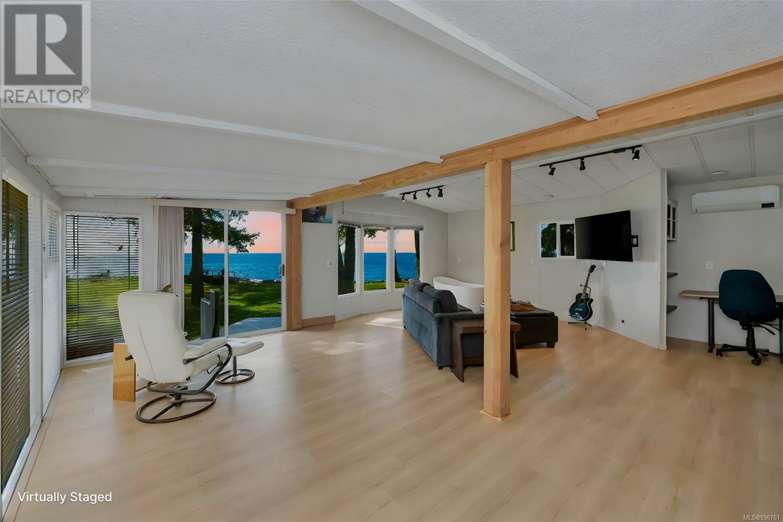 23 7871 West Coast Rd, Sooke