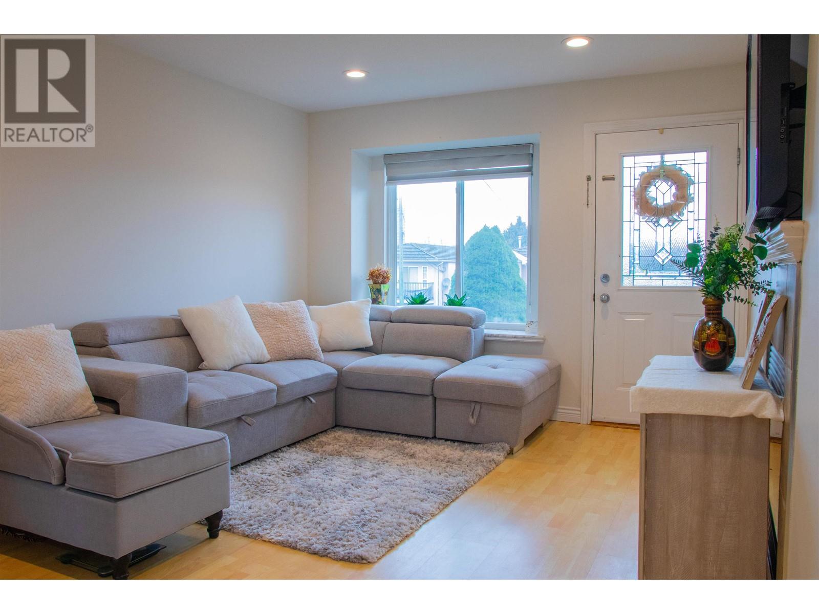 5422 NORFOLK STREET, Burnaby