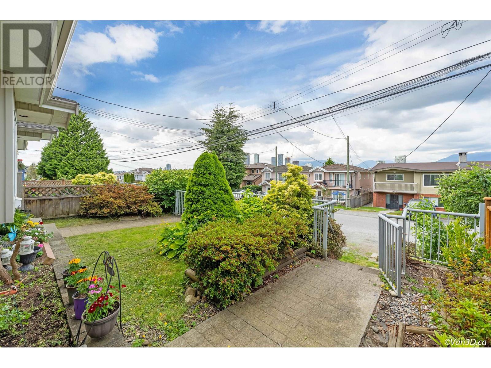 5422 NORFOLK STREET, Burnaby