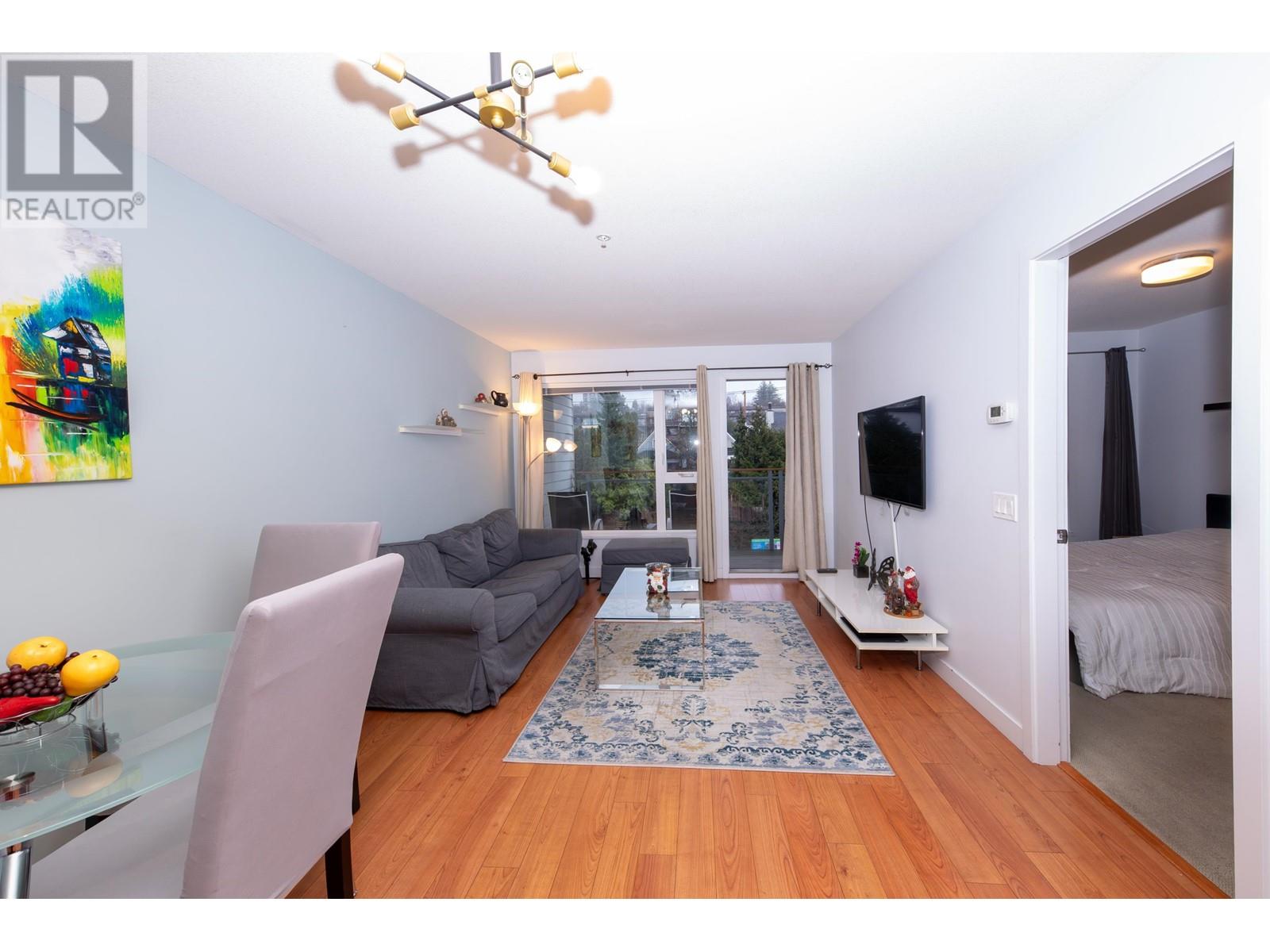 414 221 E 3RD STREET, North Vancouver