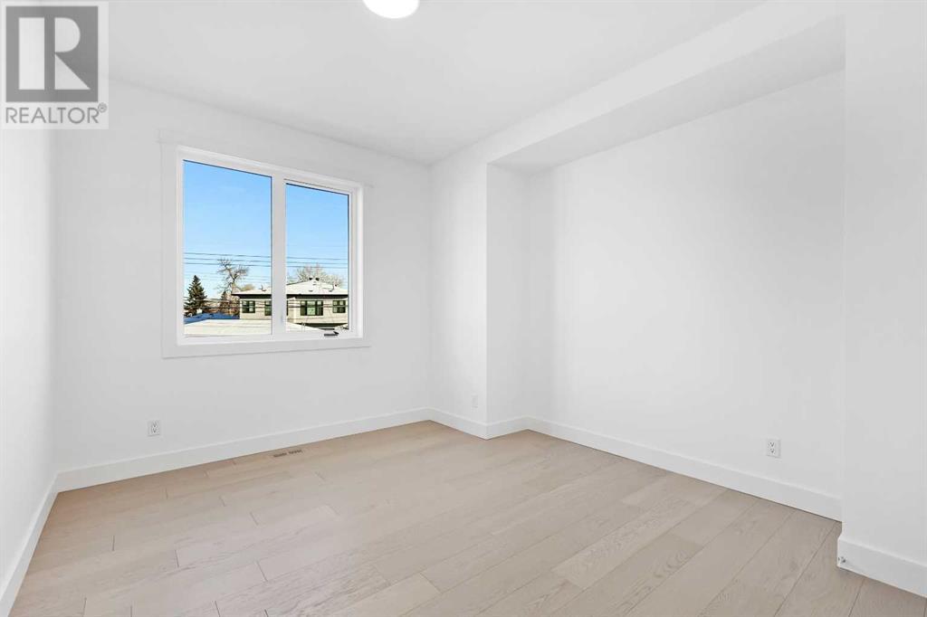 Single Family House for Sale in   Street NW Parkdale Calgary 