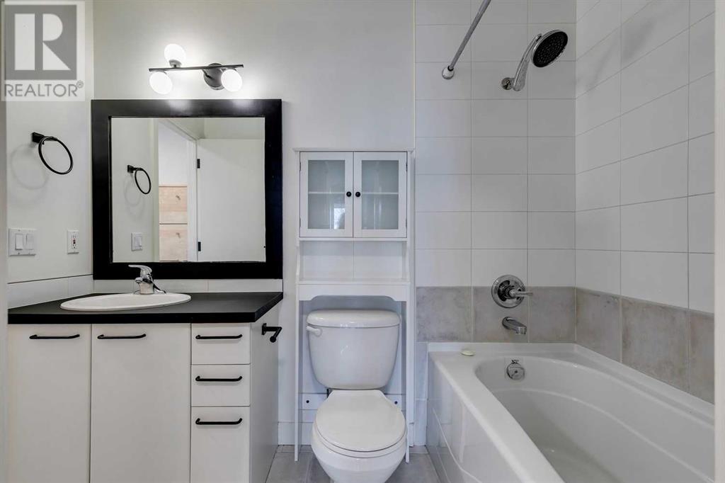 Single Family House for Sale in   Richard Court SW Lincoln Park Calgary 