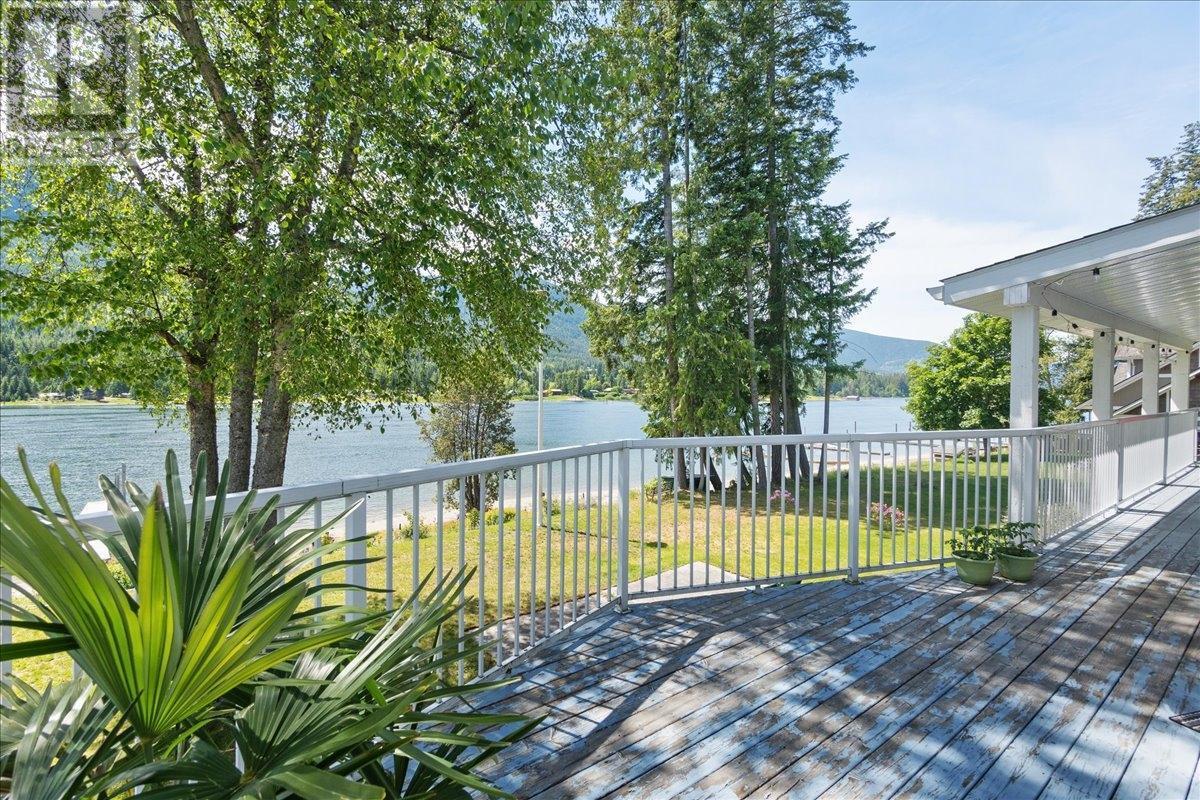 7620 3A Highway, Balfour