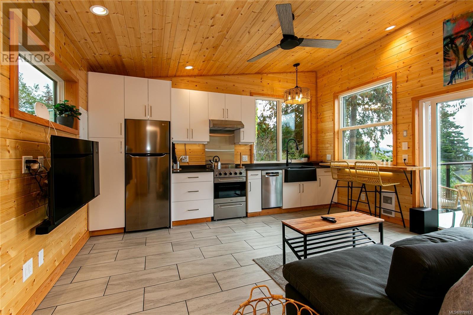 7124 Grant Road West, Sooke