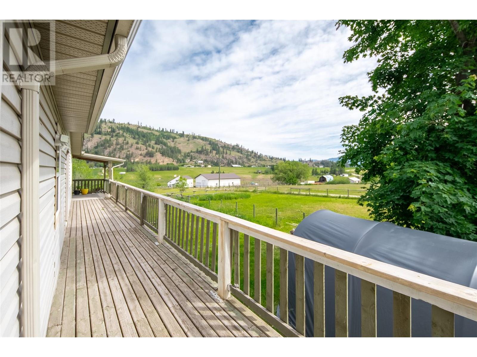 4816 South Grandview Flats Road, Armstrong