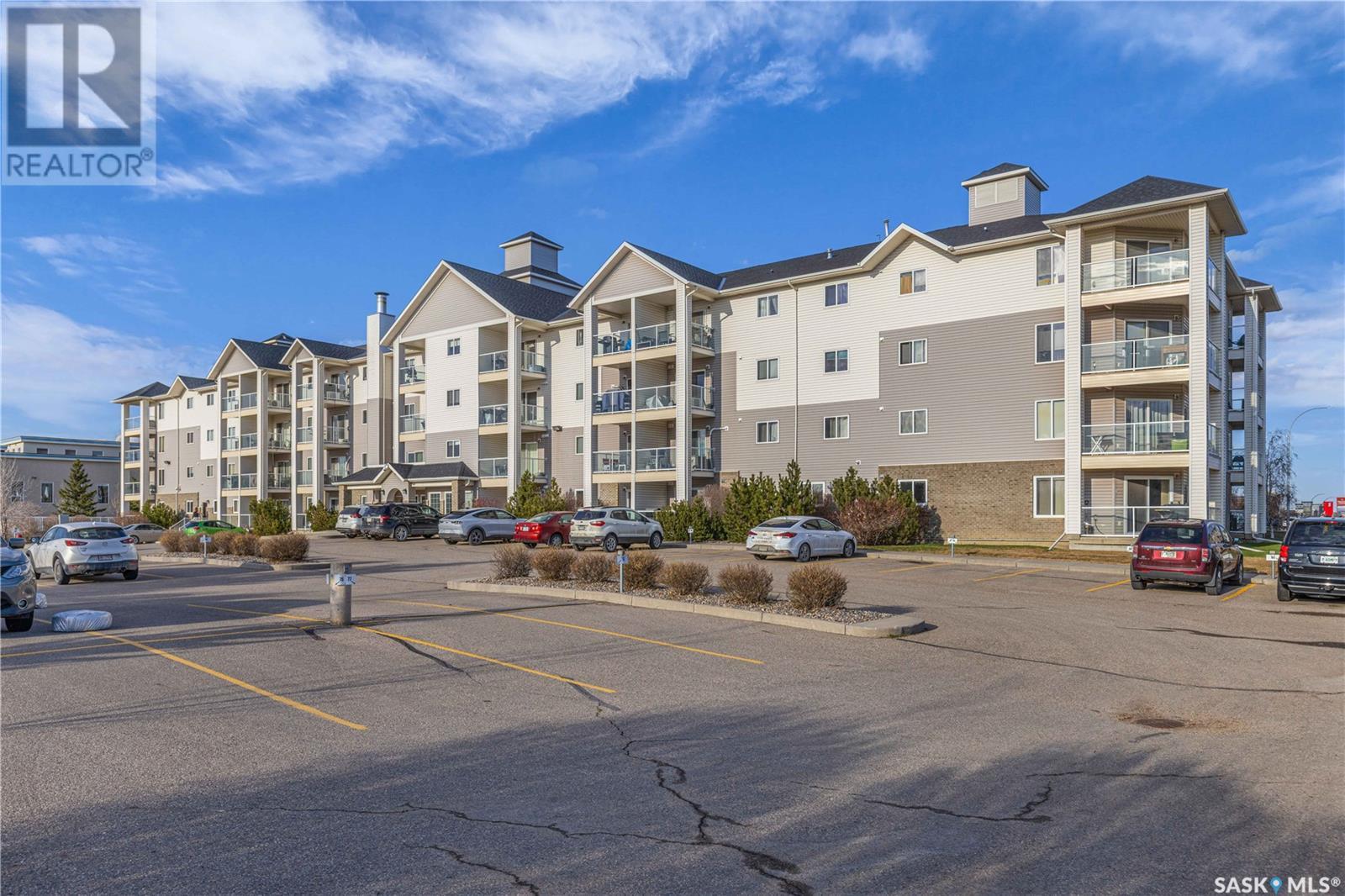 Single Family House High rise for Sale in   Lowe ROAD Saskatoon 
