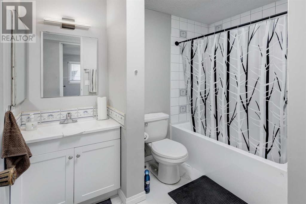 Multi-family House Bungalow for Sale in  Dalhousie Drive NW Dalhousie Calgary 