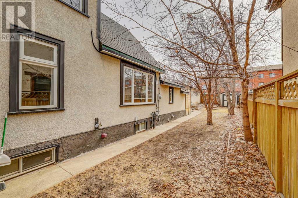 Single Family House for Sale in   Avenue NW West Hillhurst Calgary 