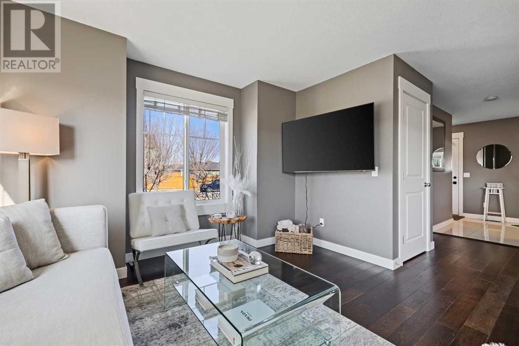 Single Family House for Sale in  West Coach Manor SW West Springs Calgary 