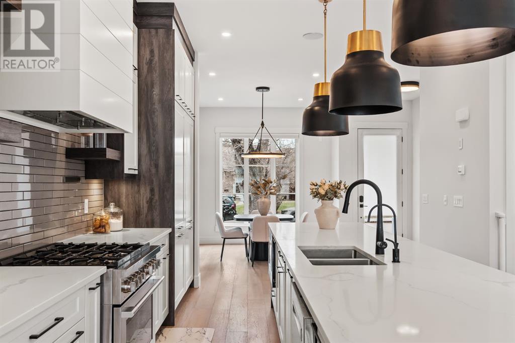 Single Family House for Sale in   Avenue SW Altadore Calgary 