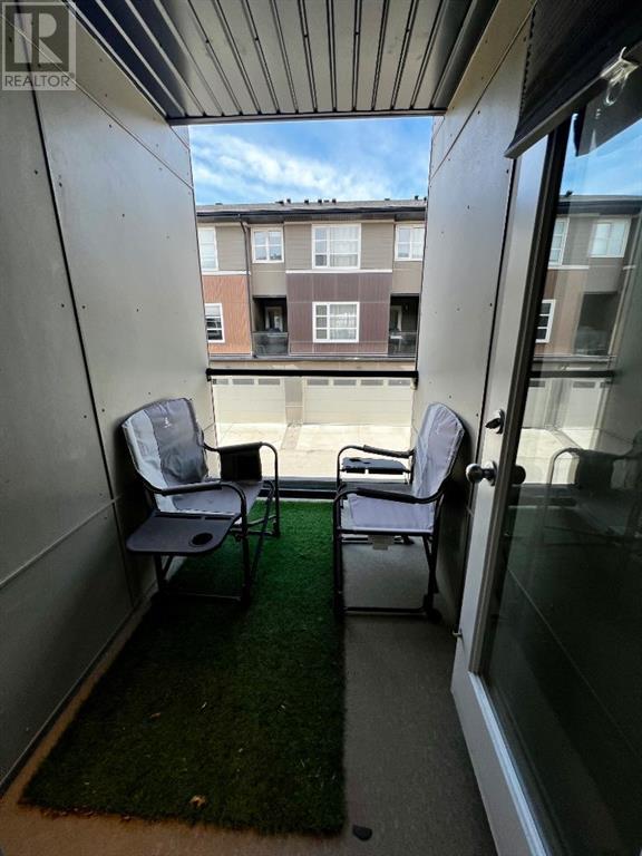 Single Family House for Sale in  Evansridge Park NW Evanston Calgary 
