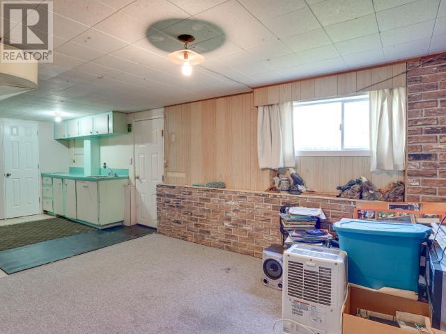3609 JOYCE AVE, Powell River