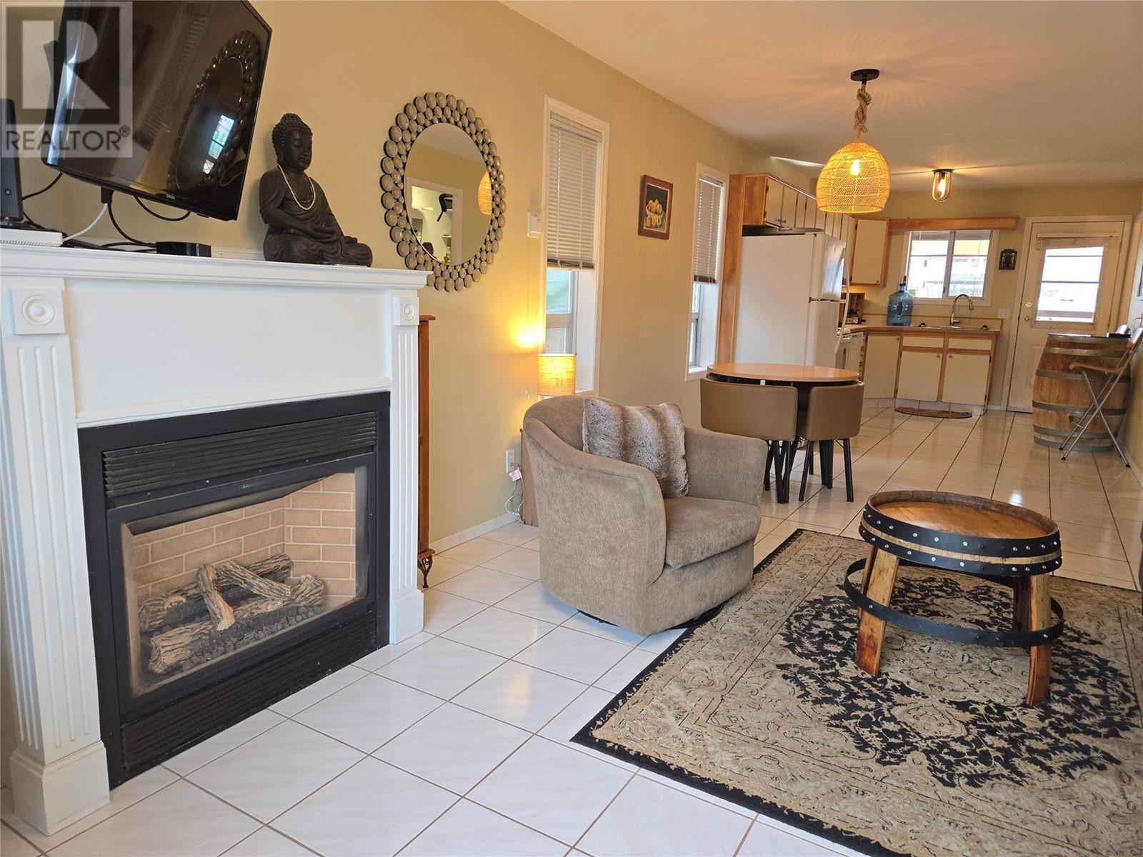 6015 MAPLE Drive Unit# 1, Osoyoos