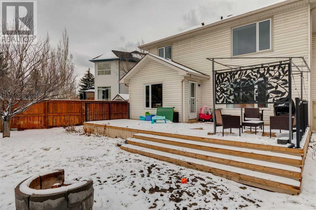 Single Family House for Sale in  Douglas Ridge Green SE Douglasdale/Glen Calgary 