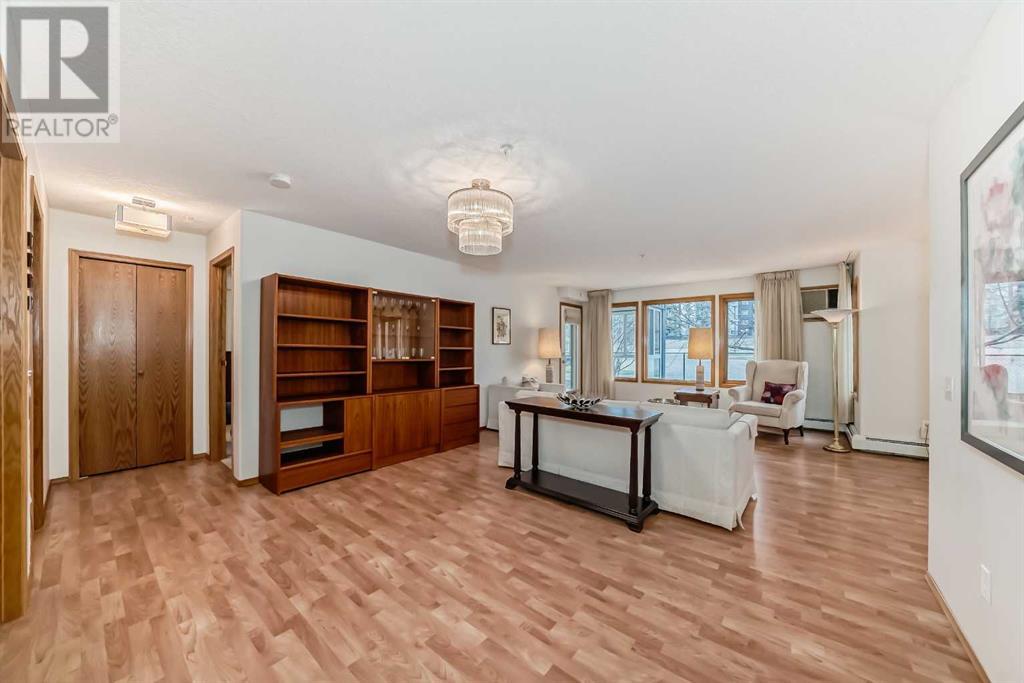 Single Family House Loft for Sale in   Sierra Morena Boulevard SW Signal Hill Calgary 