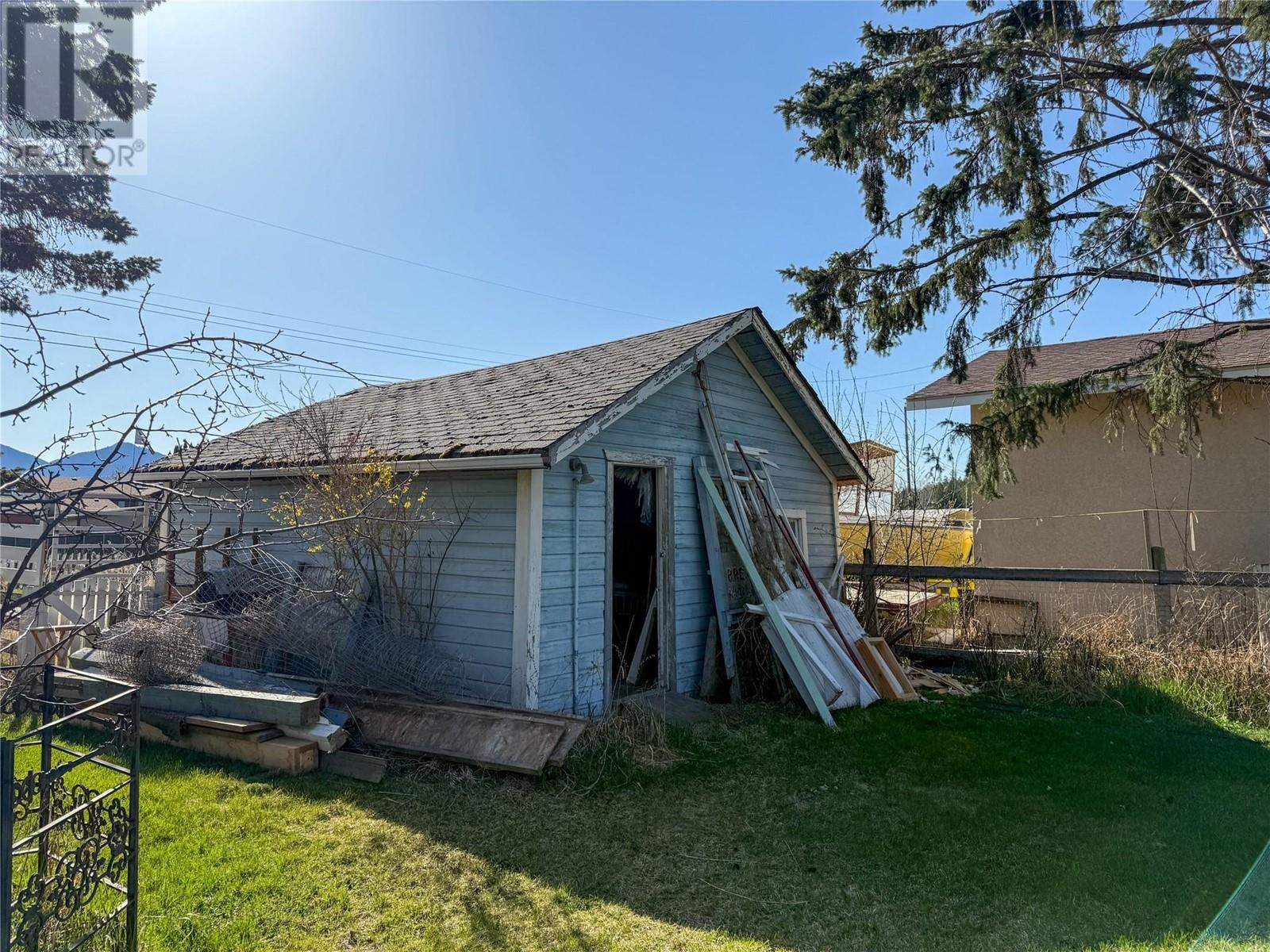 9215 Main Avenue, Wilmer