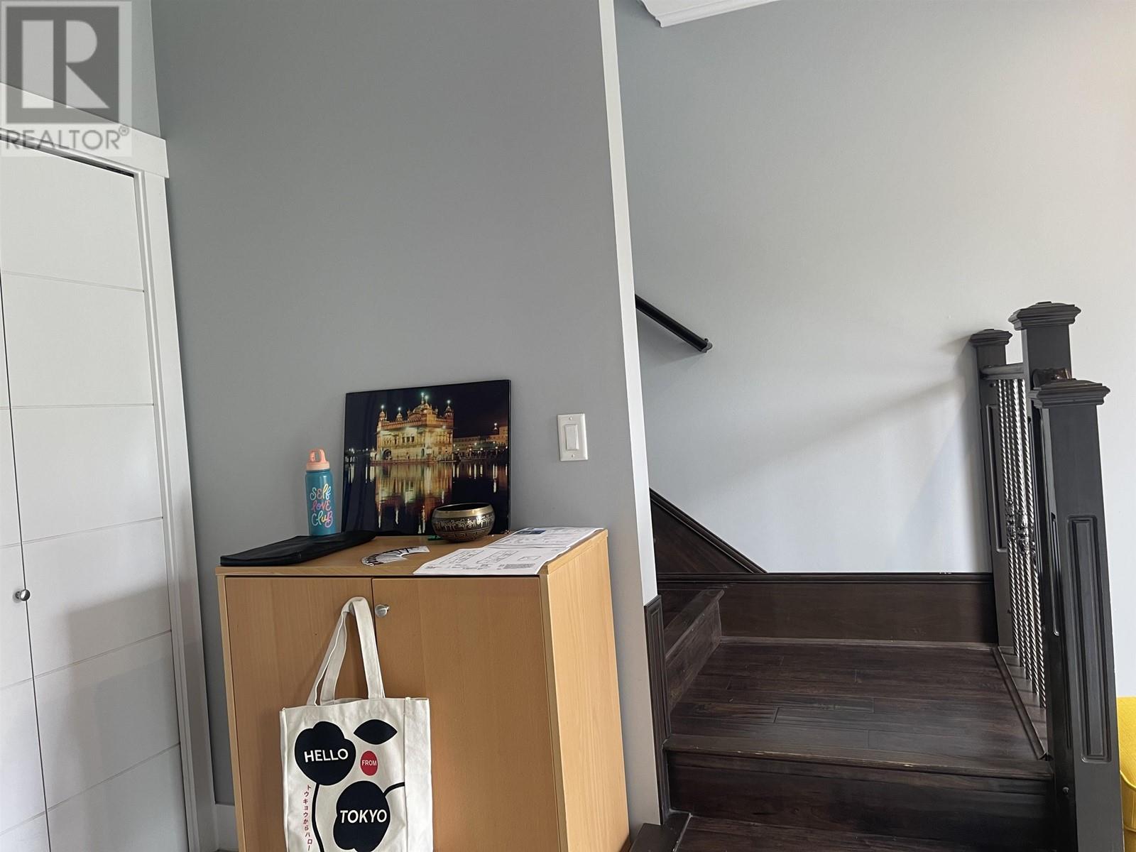 Photo 12 of 7348 11 Th Avenue, Burnaby BC