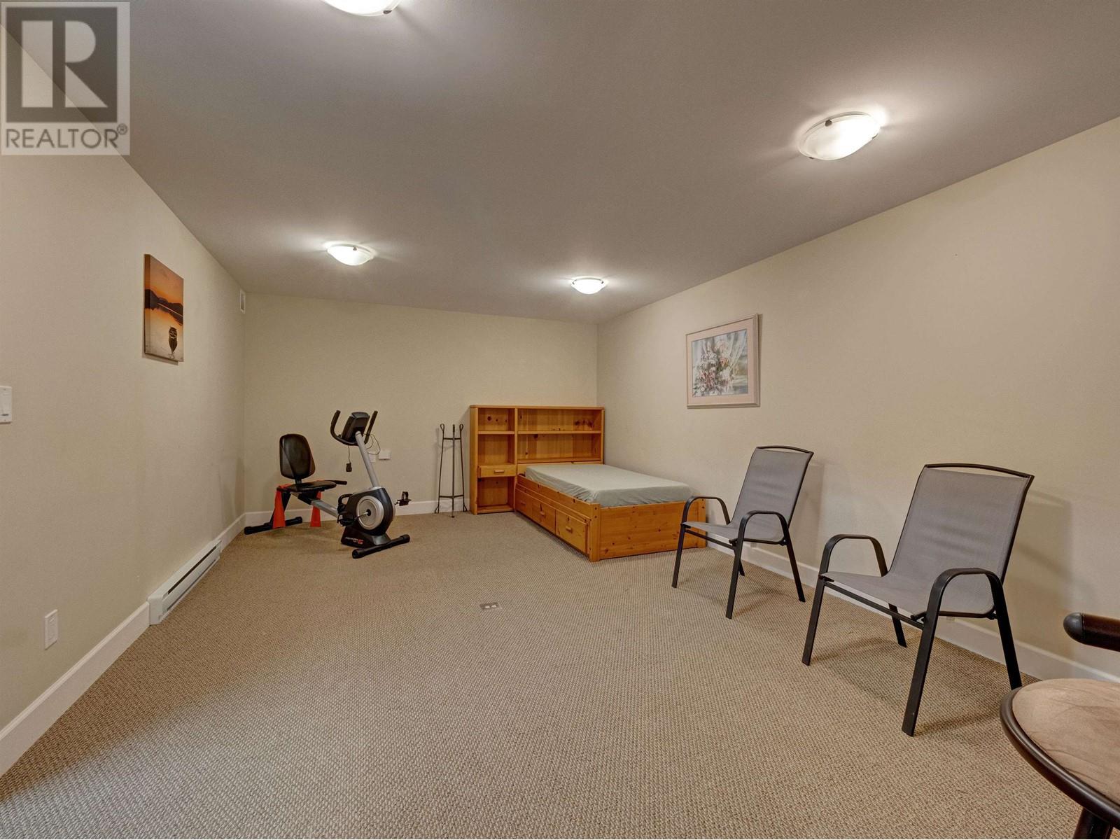 7 5520 MCCOURT ROAD, Sechelt