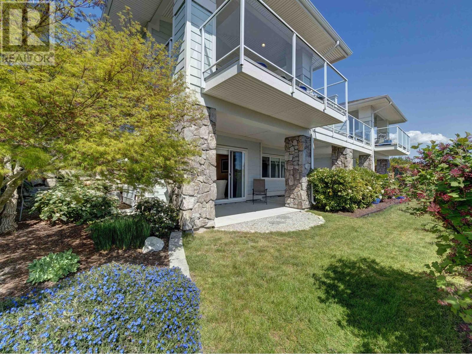 7 5520 MCCOURT ROAD, Sechelt