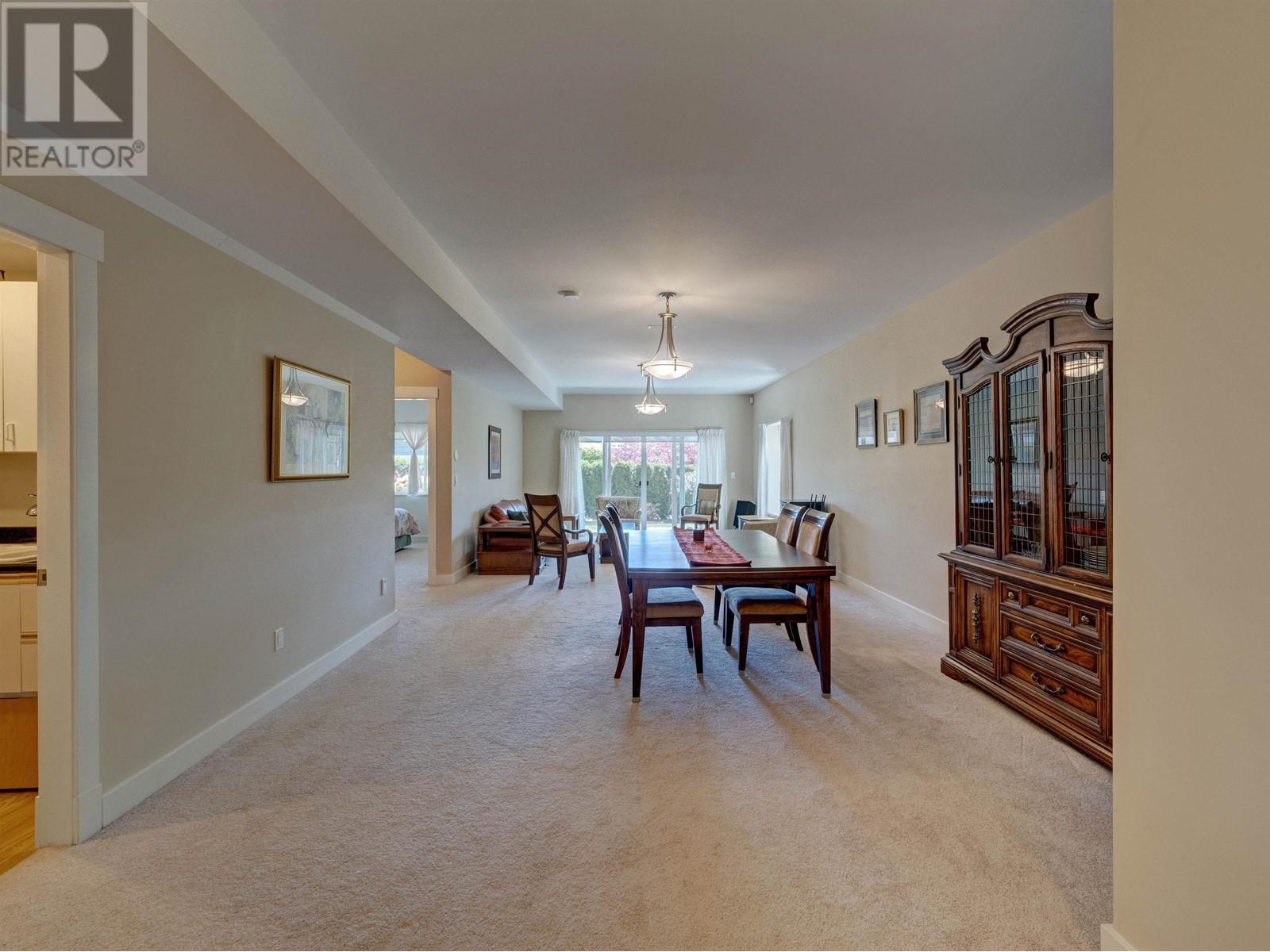 7 5520 MCCOURT ROAD, Sechelt