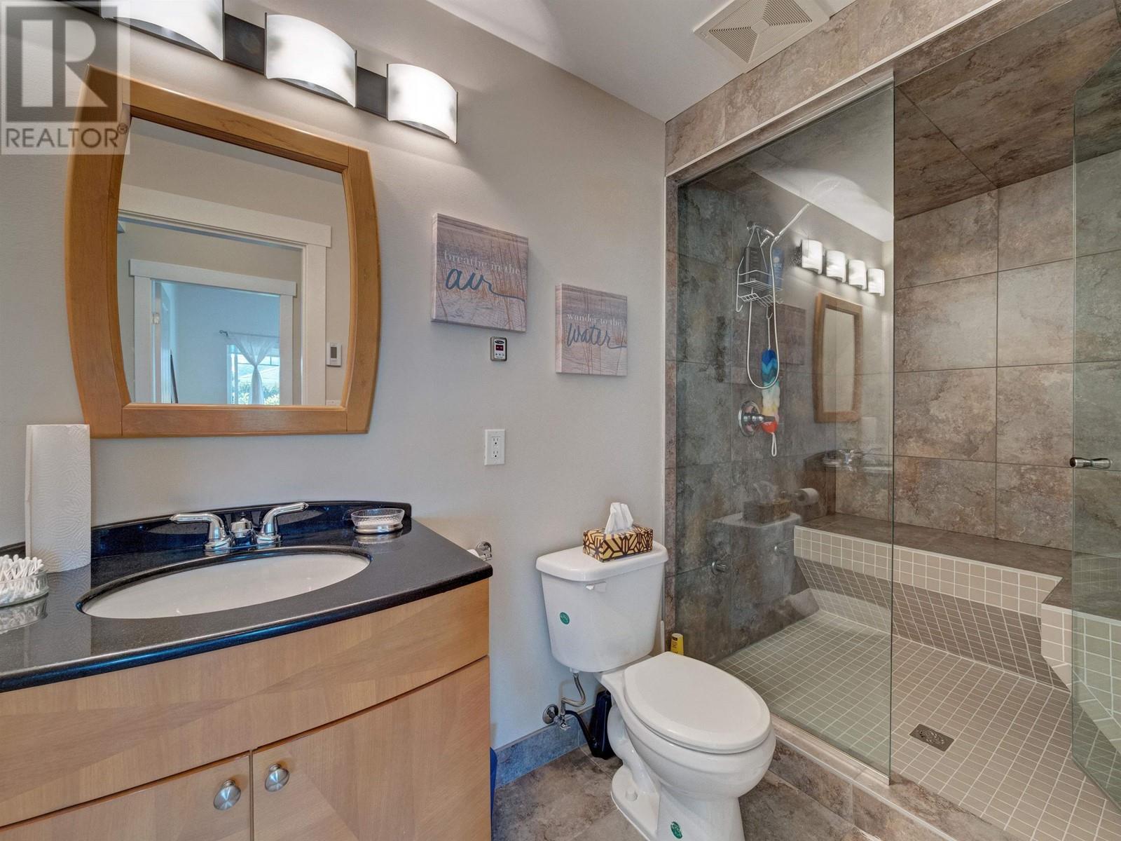 7 5520 MCCOURT ROAD, Sechelt