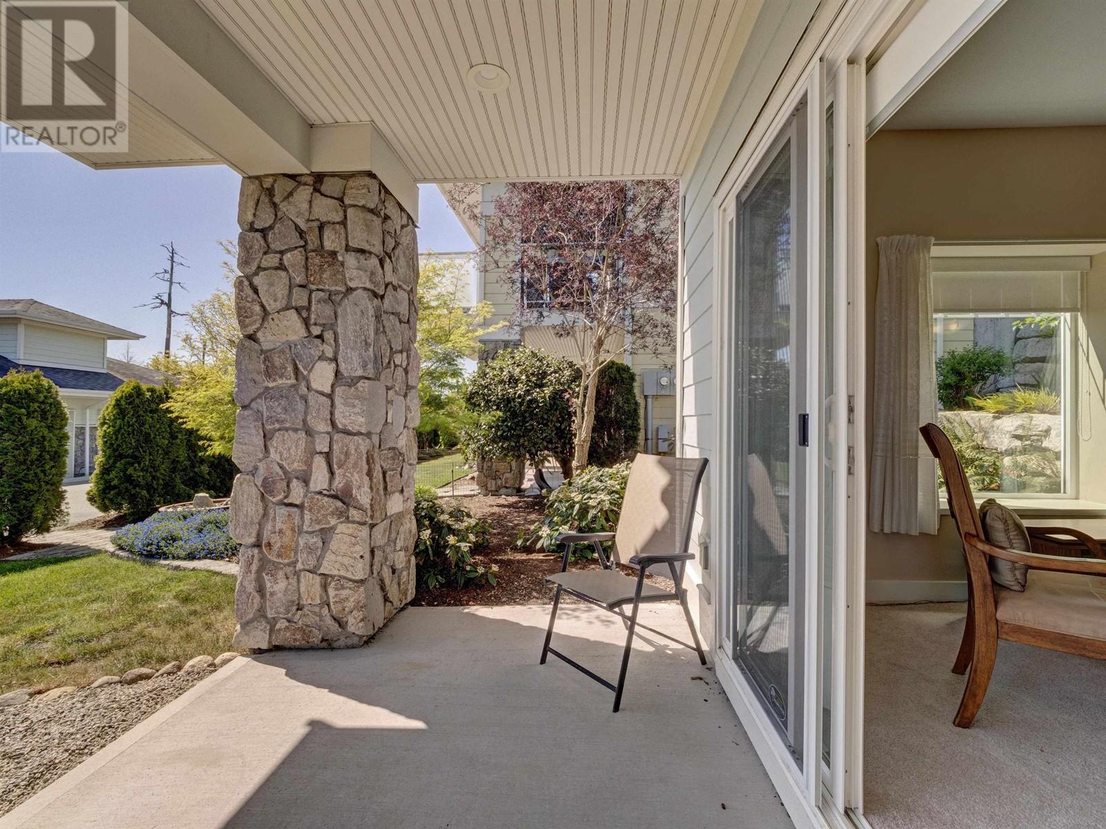 7 5520 MCCOURT ROAD, Sechelt
