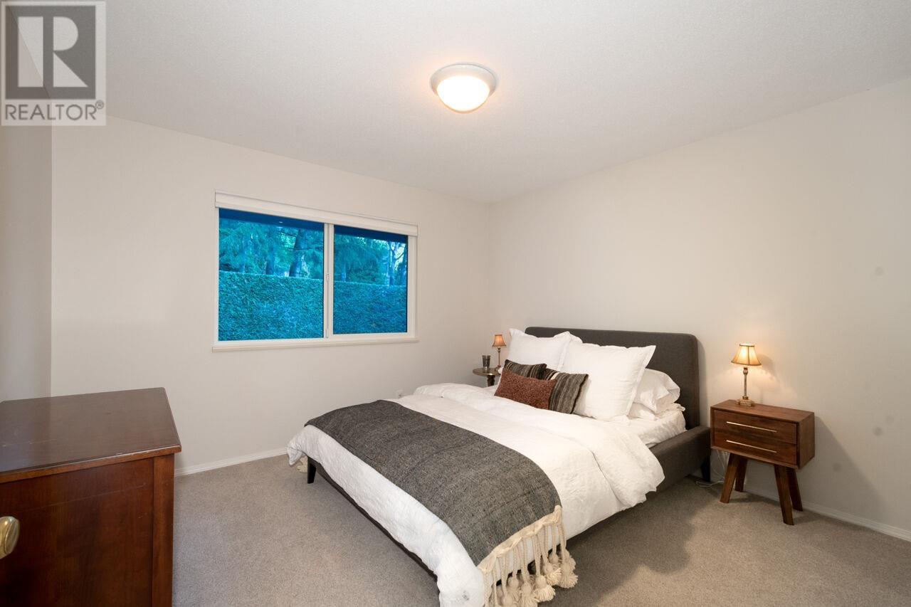 1 181 RAVINE DRIVE, Port Moody real estate listing R2995722