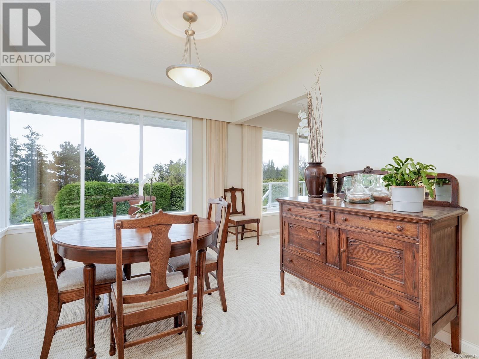  4943 Lochside Drive, Saanich