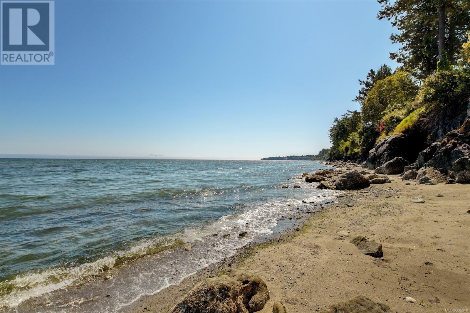  4943 Lochside Drive, Saanich
