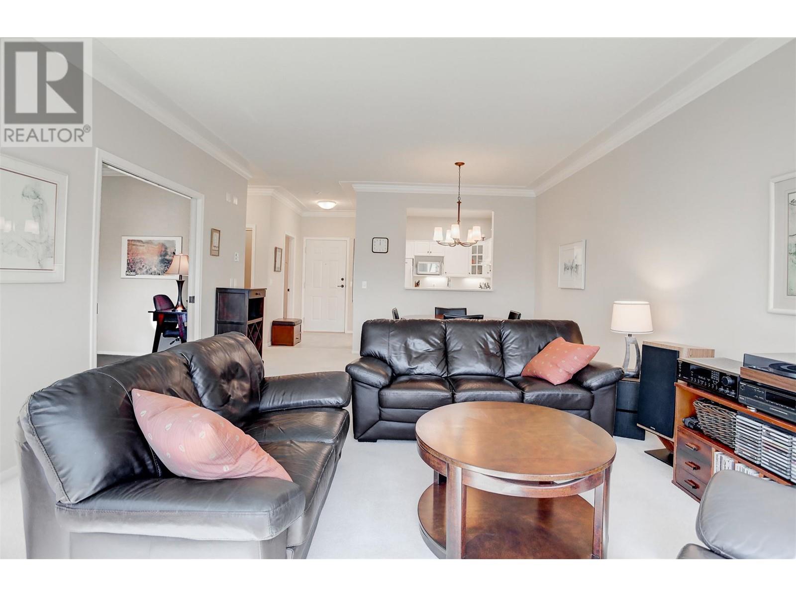 207 877 K.L.O. Road, Kelowna