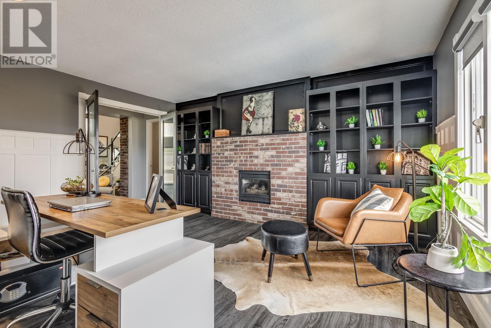  4812 Lakeshore Place, Kelowna