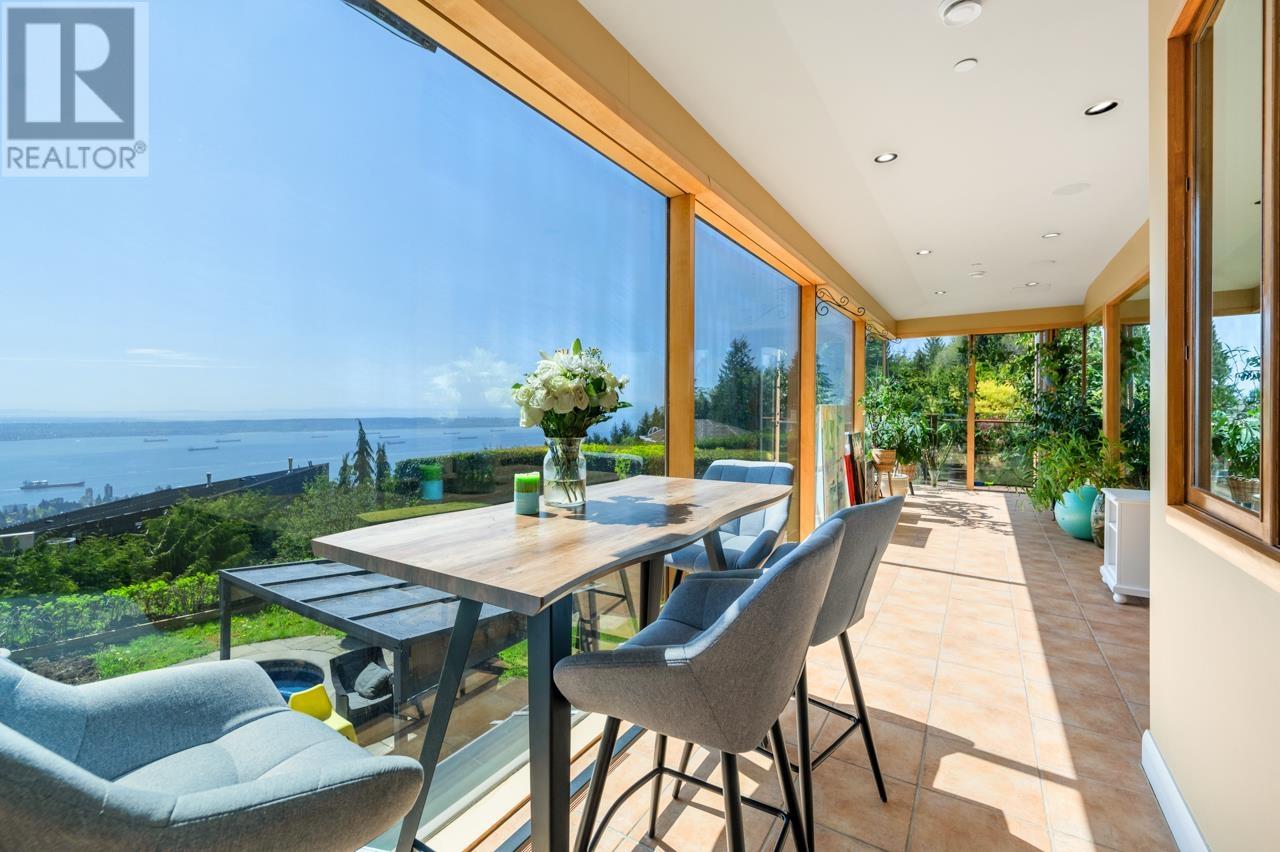 Photo 25 of 1626 Pinecrest Drive, West Vancouver BC