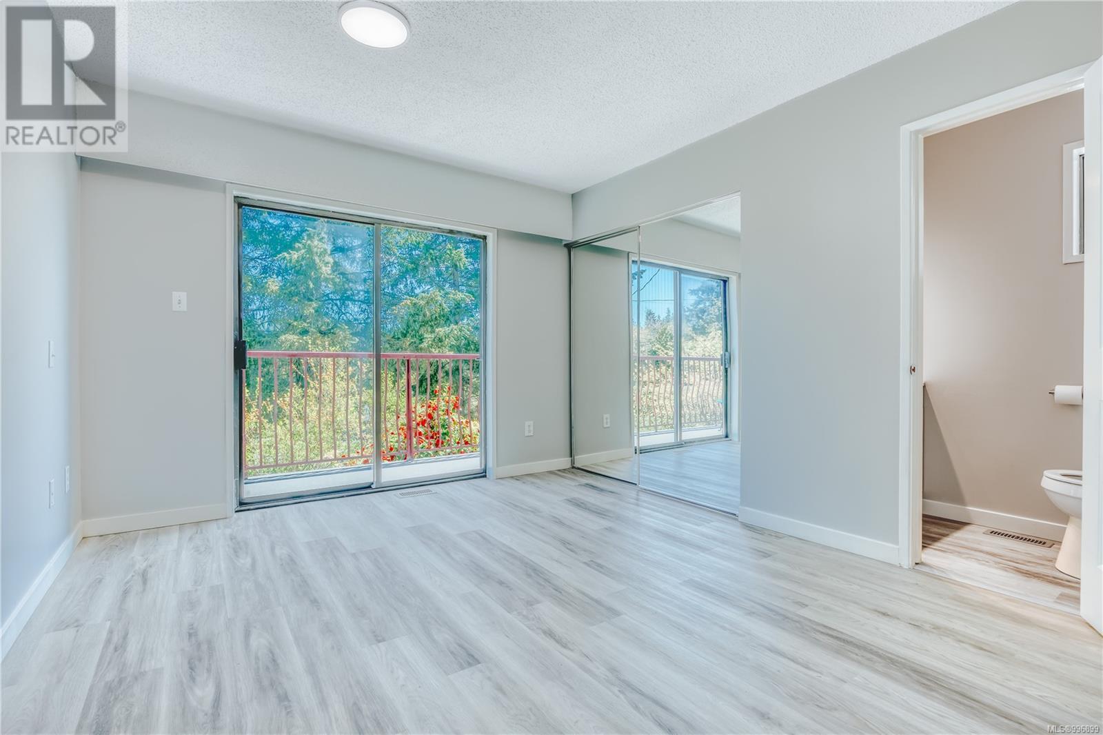 1925 Cinnabar Dr, Nanaimo
