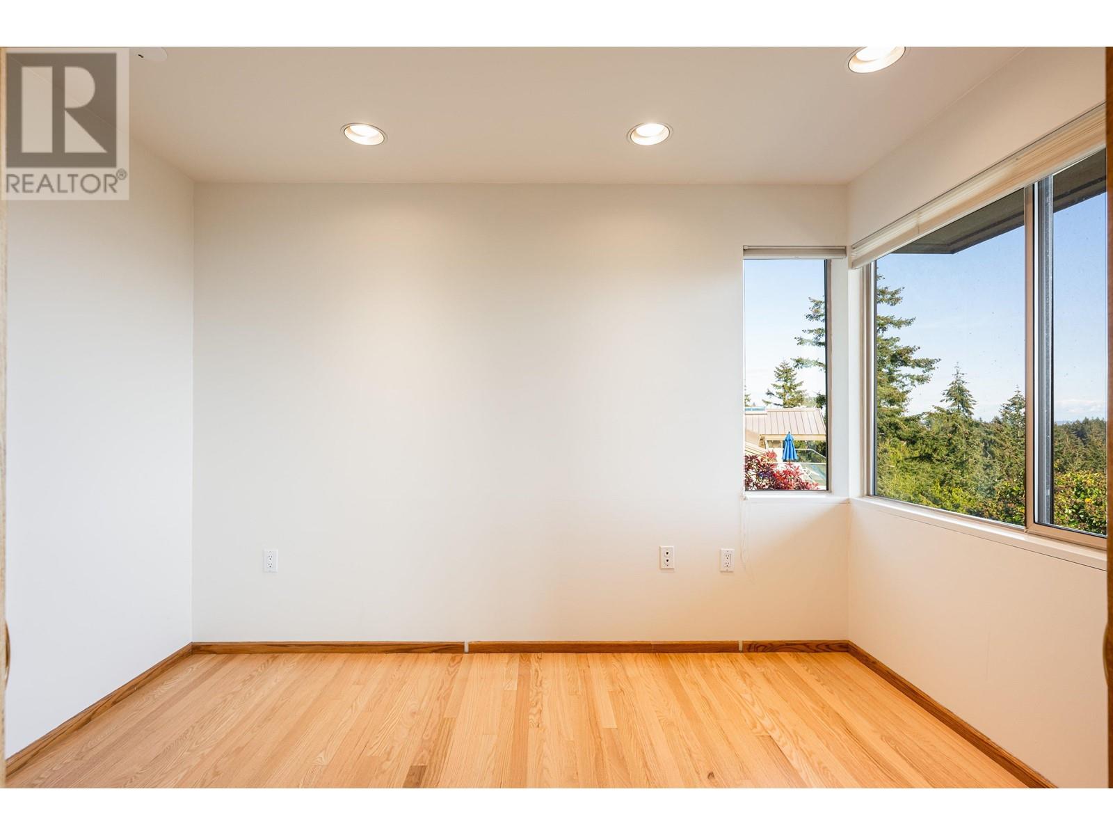 4060 ALMONDEL ROAD, West Vancouver