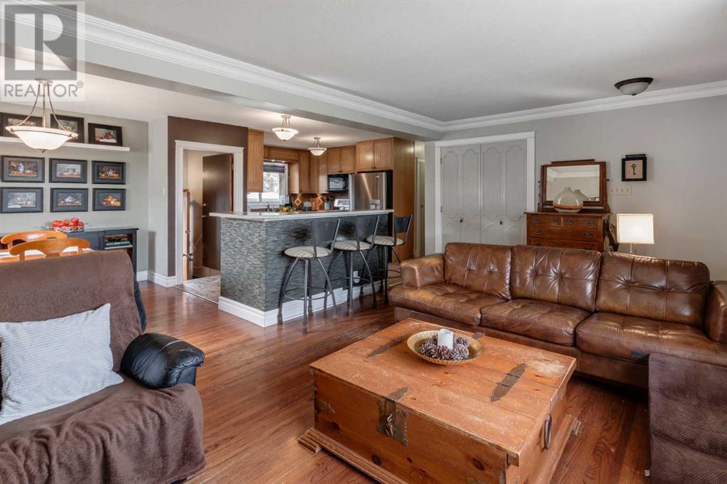 Single Family House Bungalow for Sale in  Russell Road NE Renfrew Calgary 