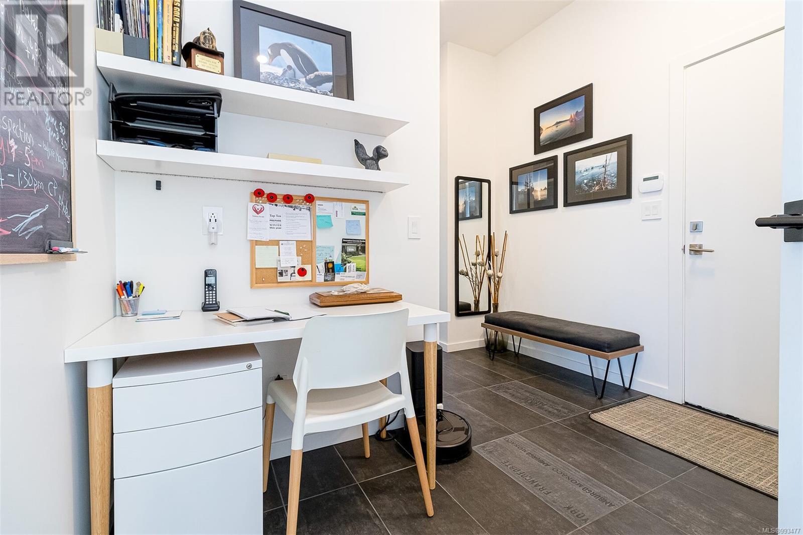 Photo 4 of 2259 Compass Pointe Pl, Langford BC