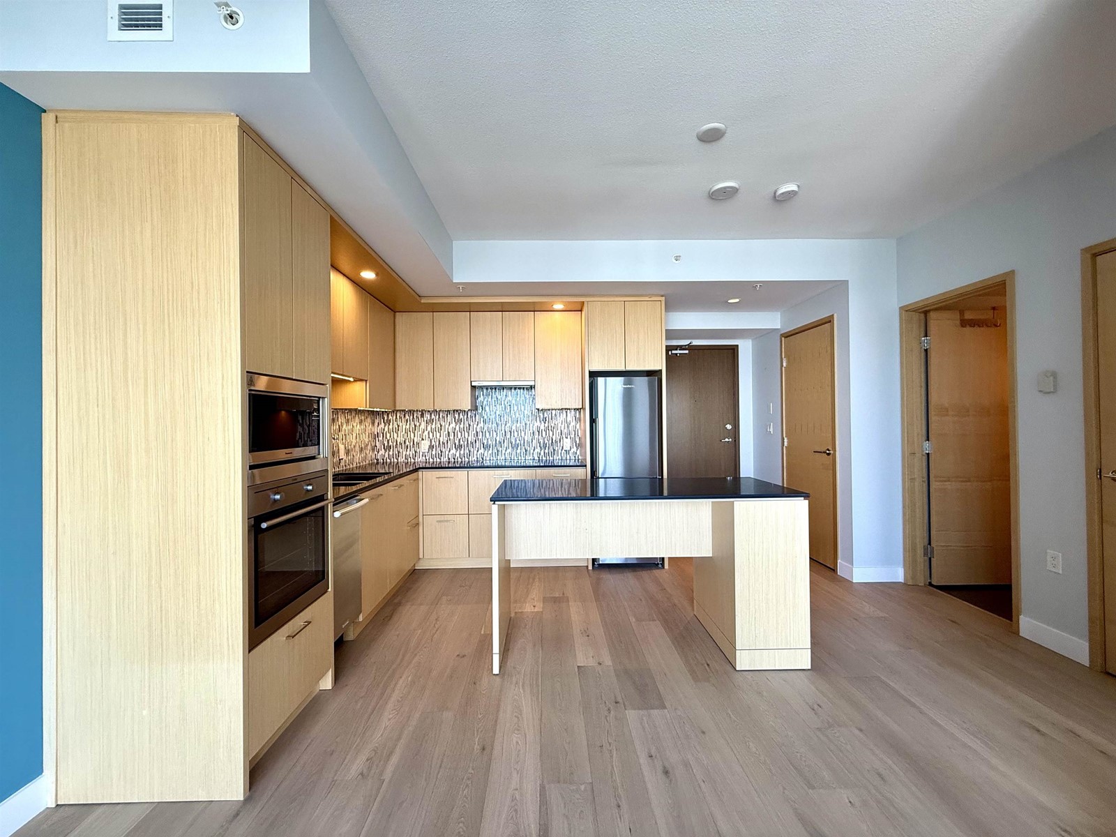 3307 13495 CENTRAL AVENUE, Surrey