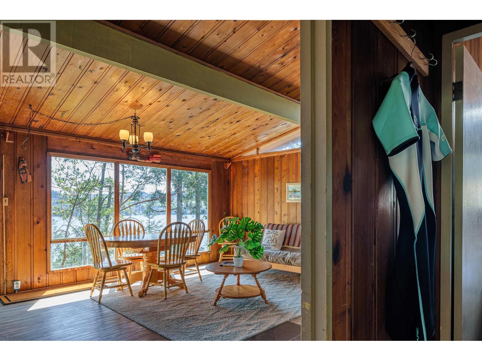 6037 SANDY HOOK ROAD, Sechelt