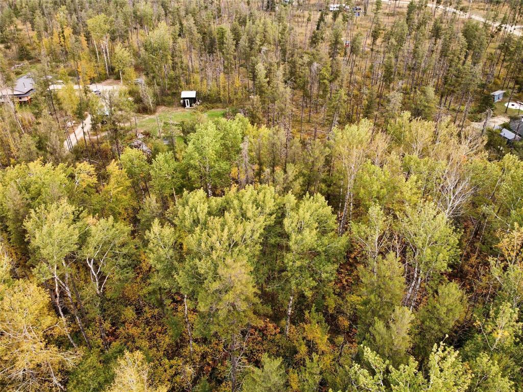 Photo 3 of 21 Moonlight Drive, Woodridge MB