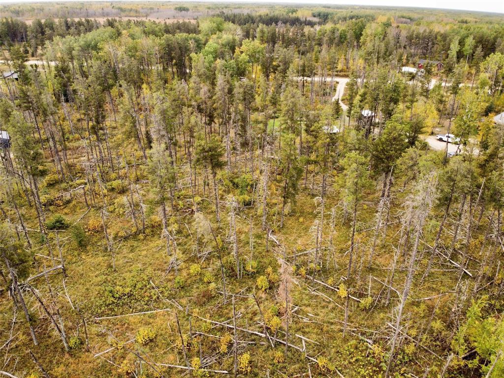 Photo 5 of 21 Moonlight Drive, Woodridge MB