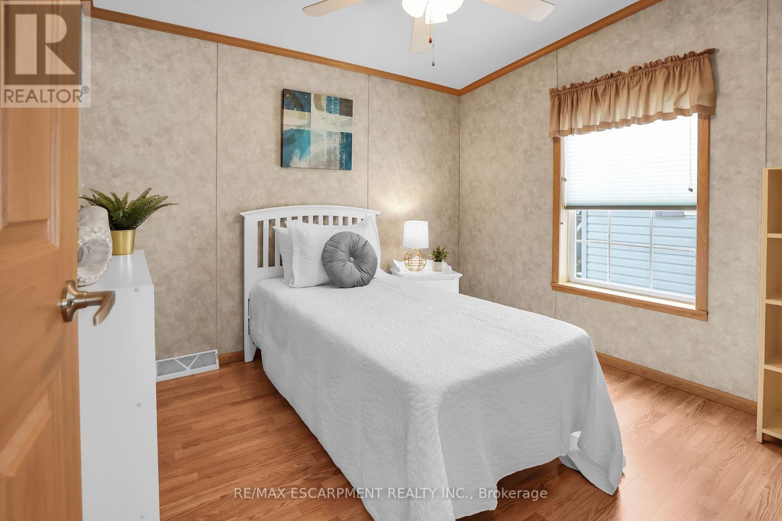 Photo 18 of 130 3033 Townline Road, Fort Erie ON
