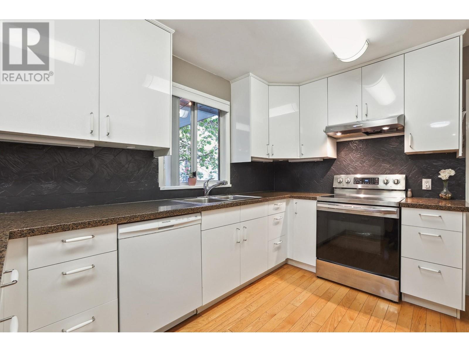 3778 NITHSDALE STREET, Burnaby