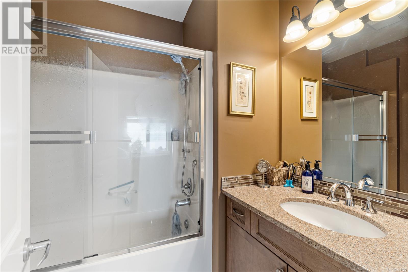 104 4745 Grandview Crt, Nanaimo