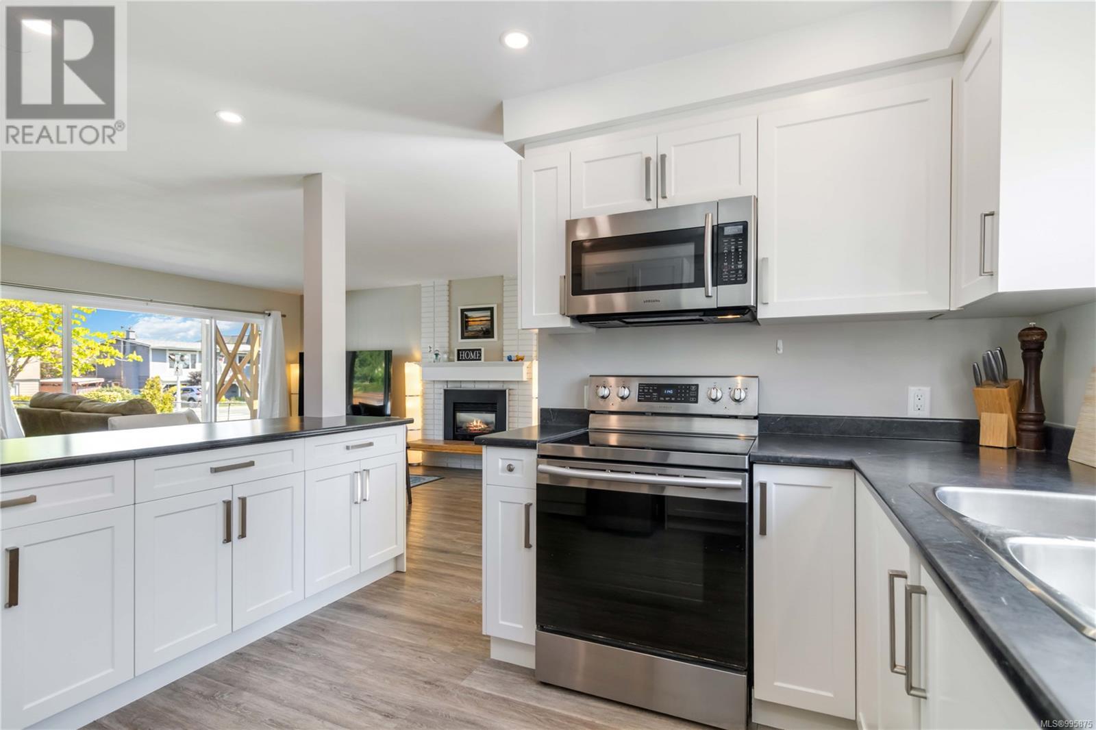 2255 Henry Ave, Sidney