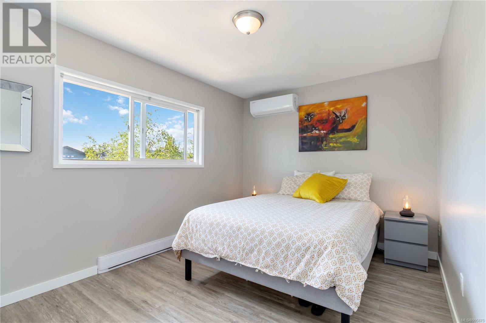 2255 Henry Ave, Sidney